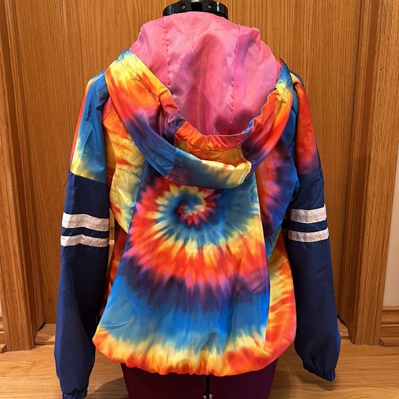 Justify tie dye windbreaker. Like new - Picture 2 of 3